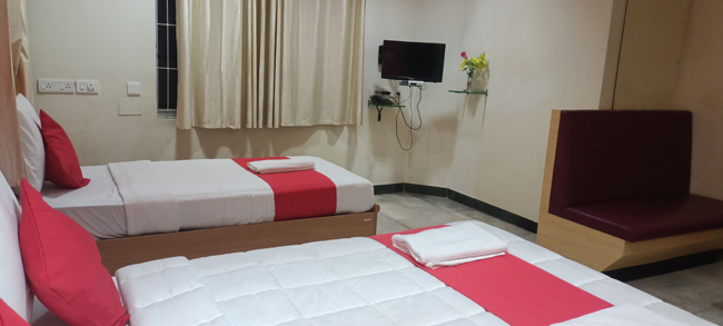 Deluxe AC family room 